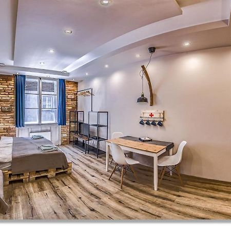 Downtown Boutique Suite Budapest Luaran gambar