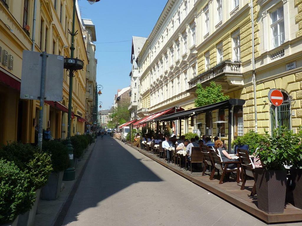 Downtown Boutique Suite Budapest Luaran gambar