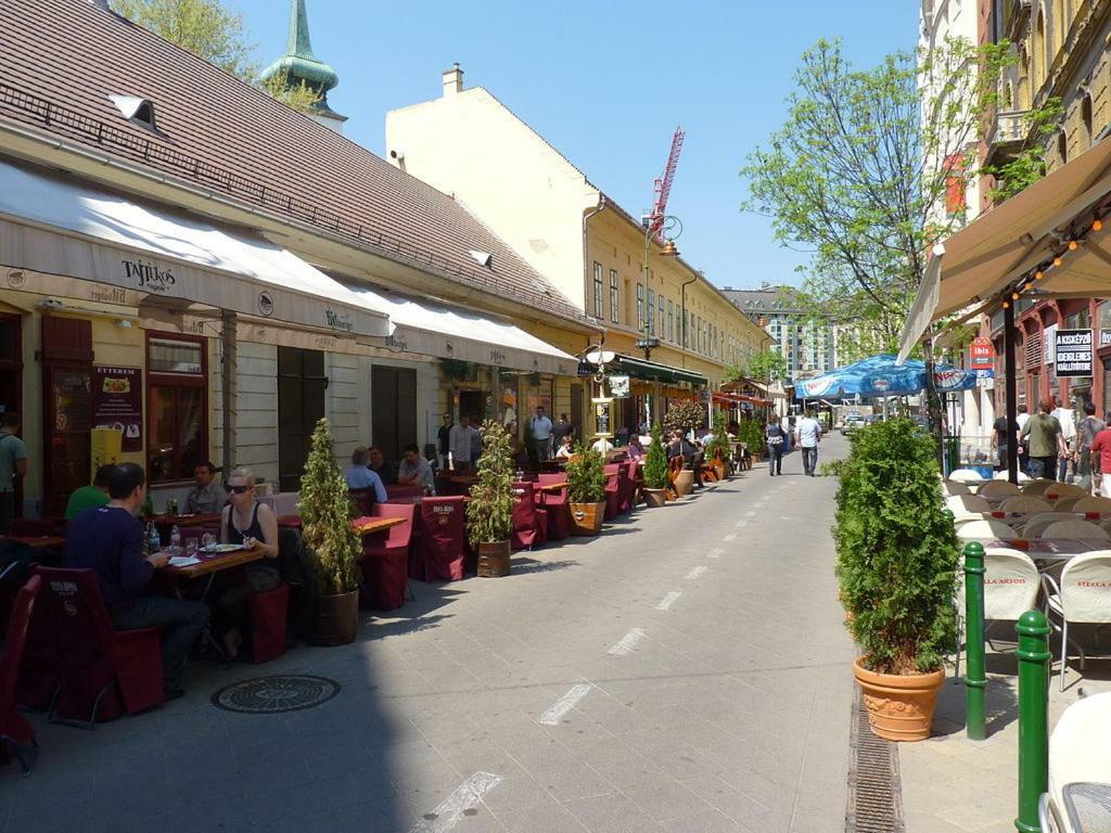 Downtown Boutique Suite Budapest Luaran gambar