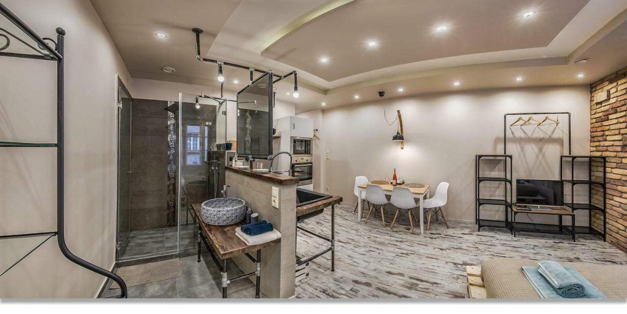 Downtown Boutique Suite Budapest Luaran gambar