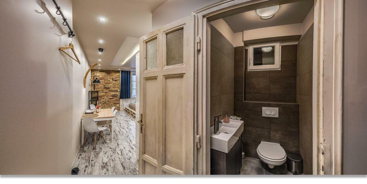 Downtown Boutique Suite Budapest Luaran gambar