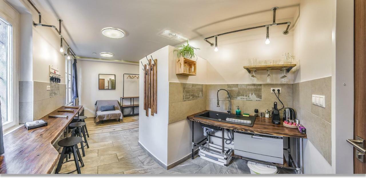 Downtown Boutique Suite Budapest Luaran gambar